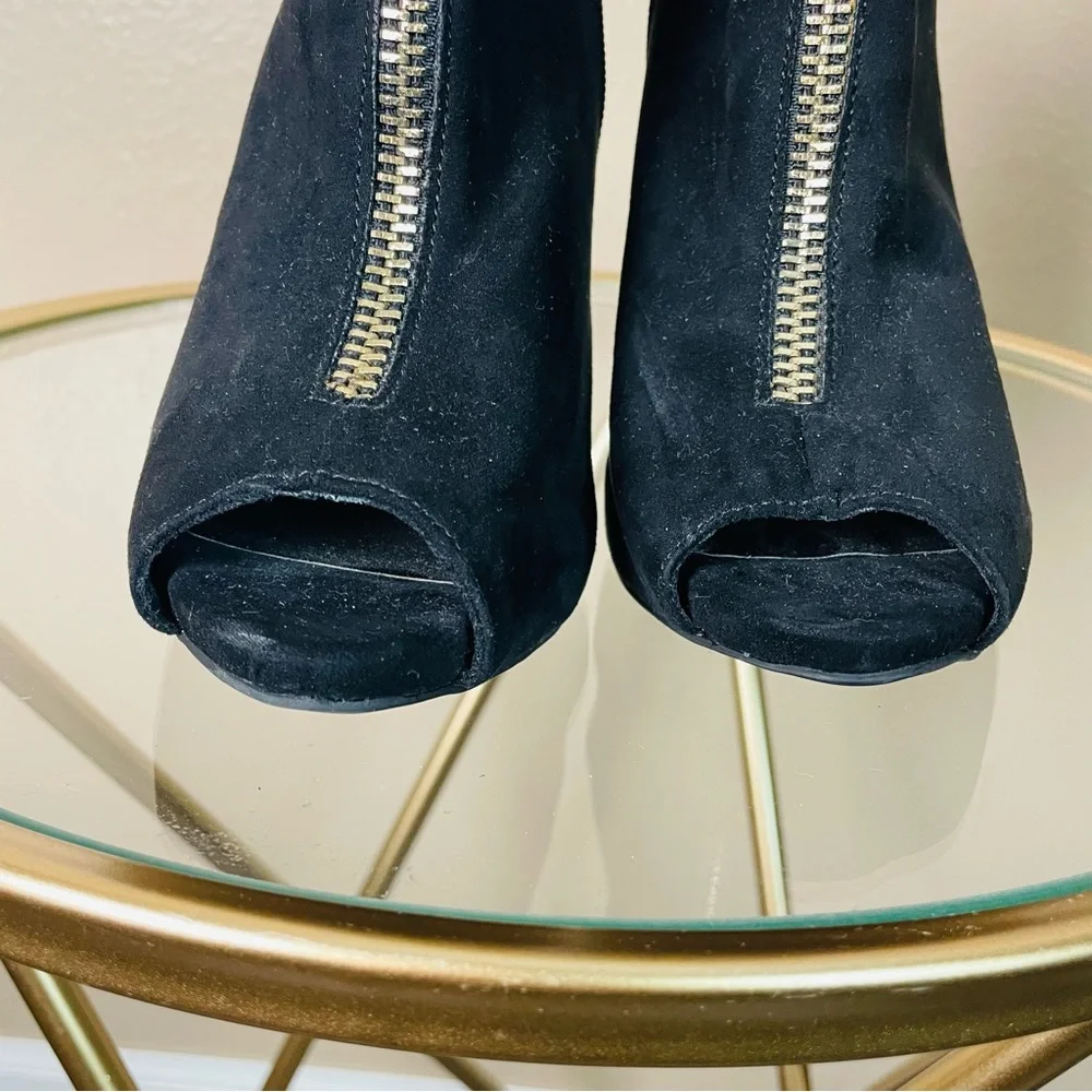 Guess Black Suede High Heels Peep Toe 4 Inch Zip Up Open Toe Heels 8 M New - Picture 10 of 10
